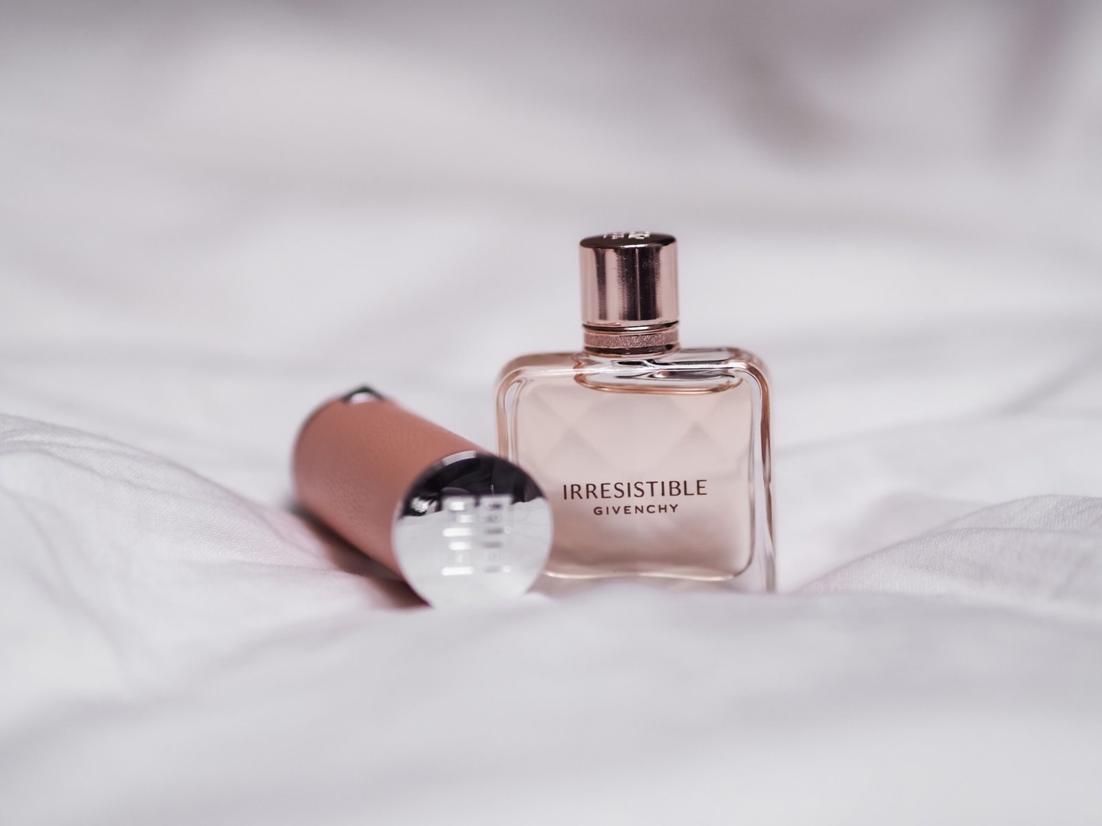 Dolce Eau de Parfum Review: A Dreamy White Floral Experience