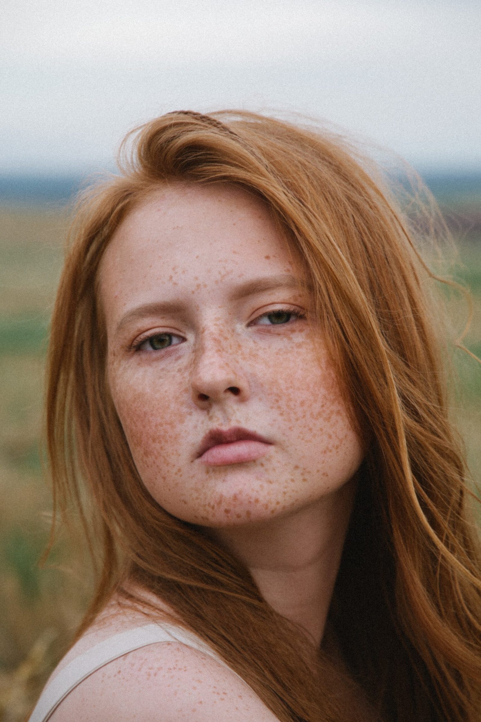 Greta Lee Embraces Her Natural Freckles